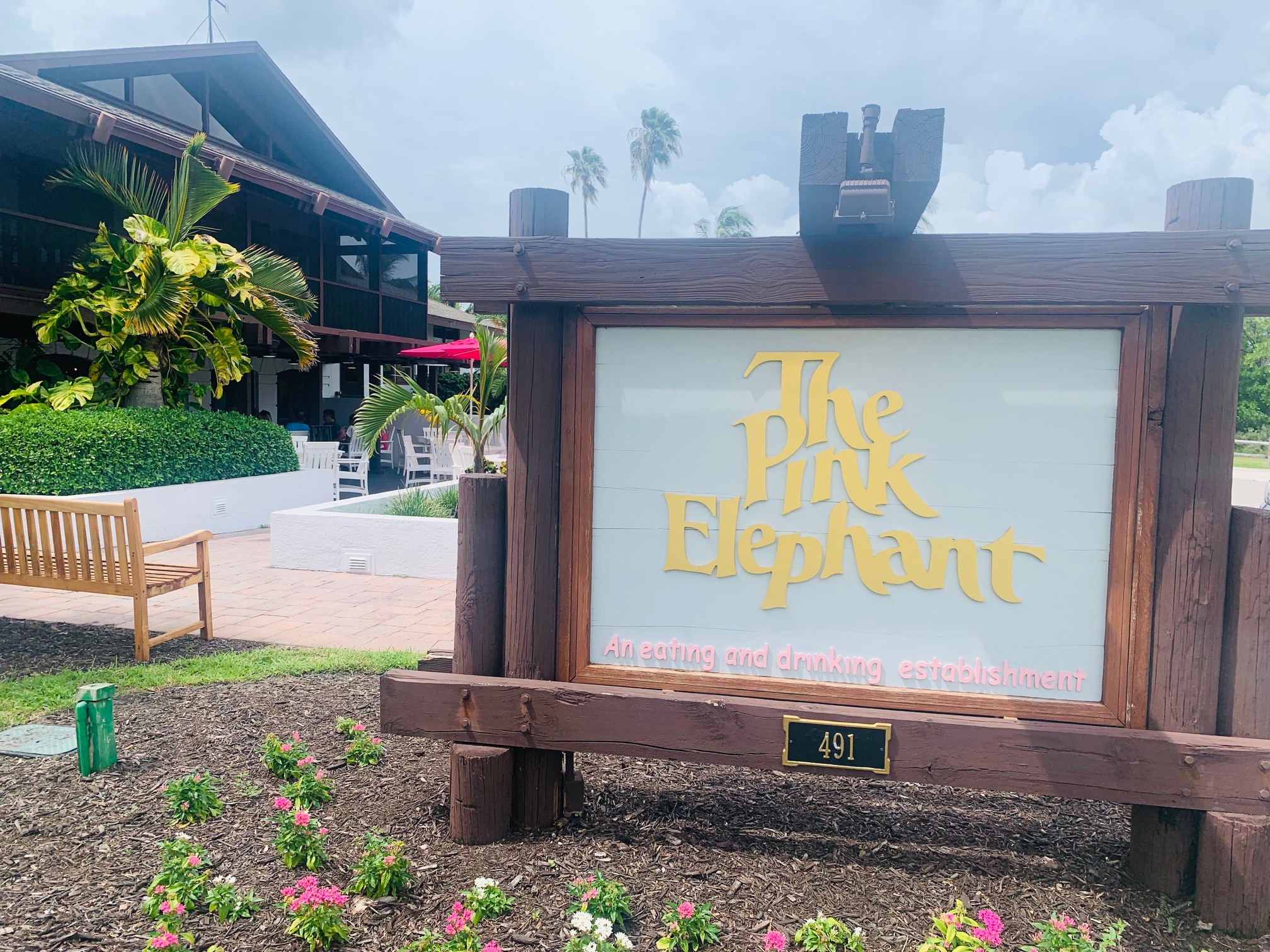 The Pink Elephant Boca Grande - qk8j0ag