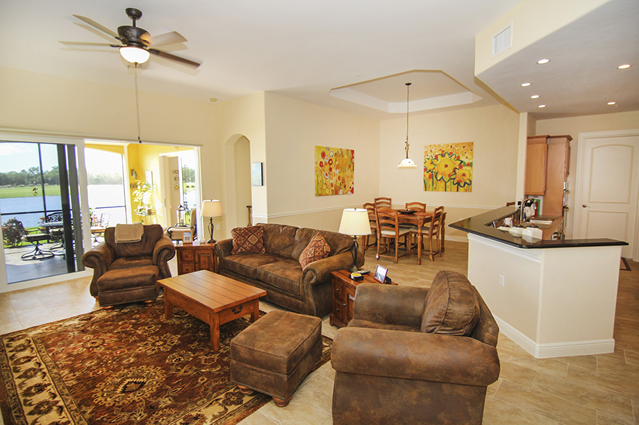 Villas Real Estate 1426 Ln Naples FL 34114