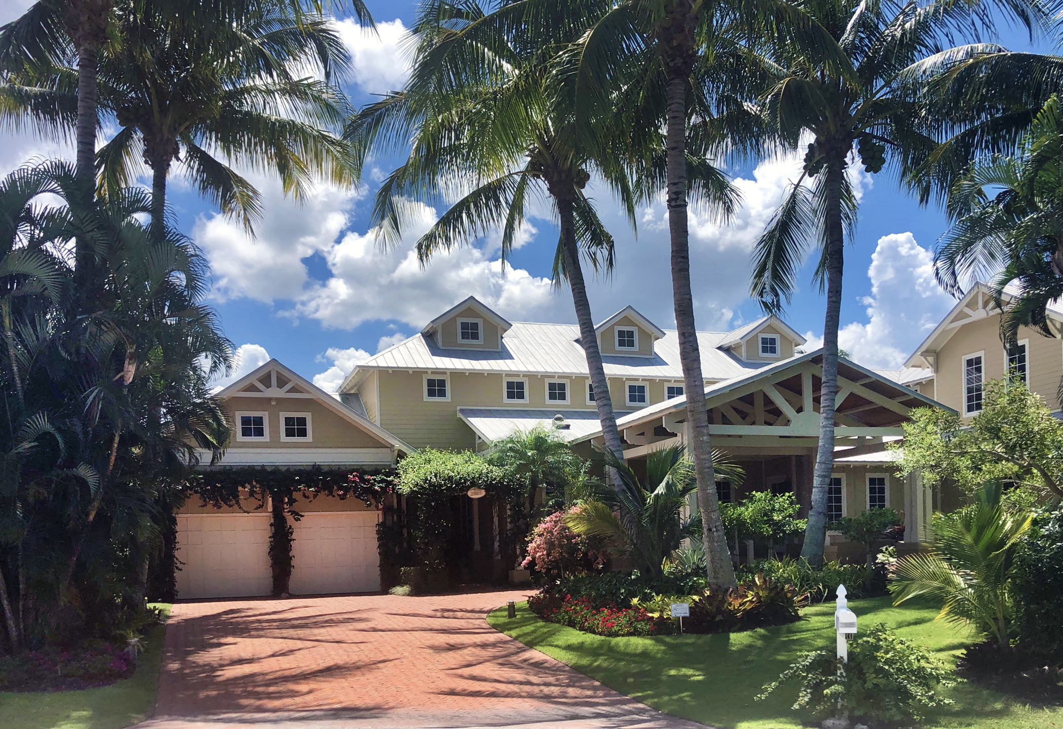 Naples Florida Real Estate Aqualane Shores