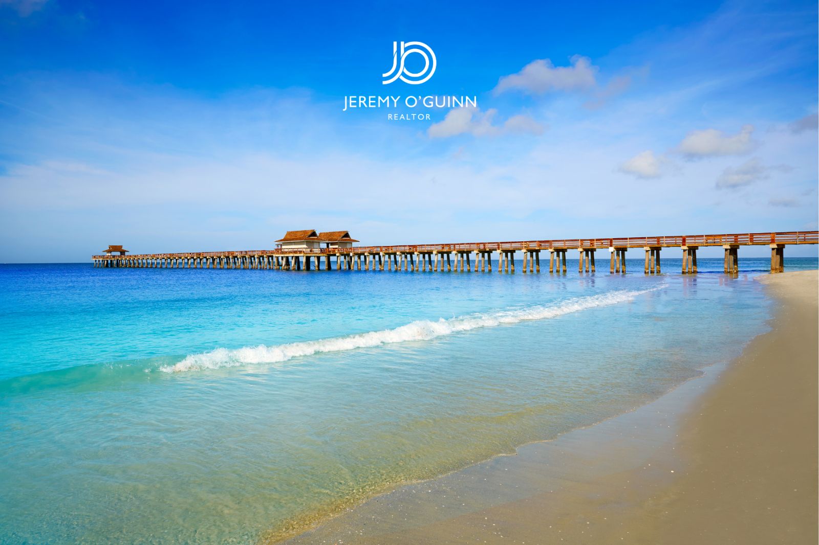 Naples Pier and Gulf of Mexico in Old Naples, Florida