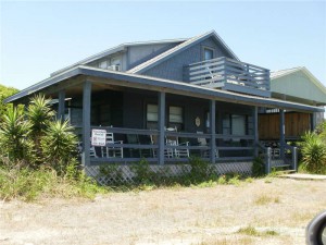 Kure Cottage by Network Real Estate