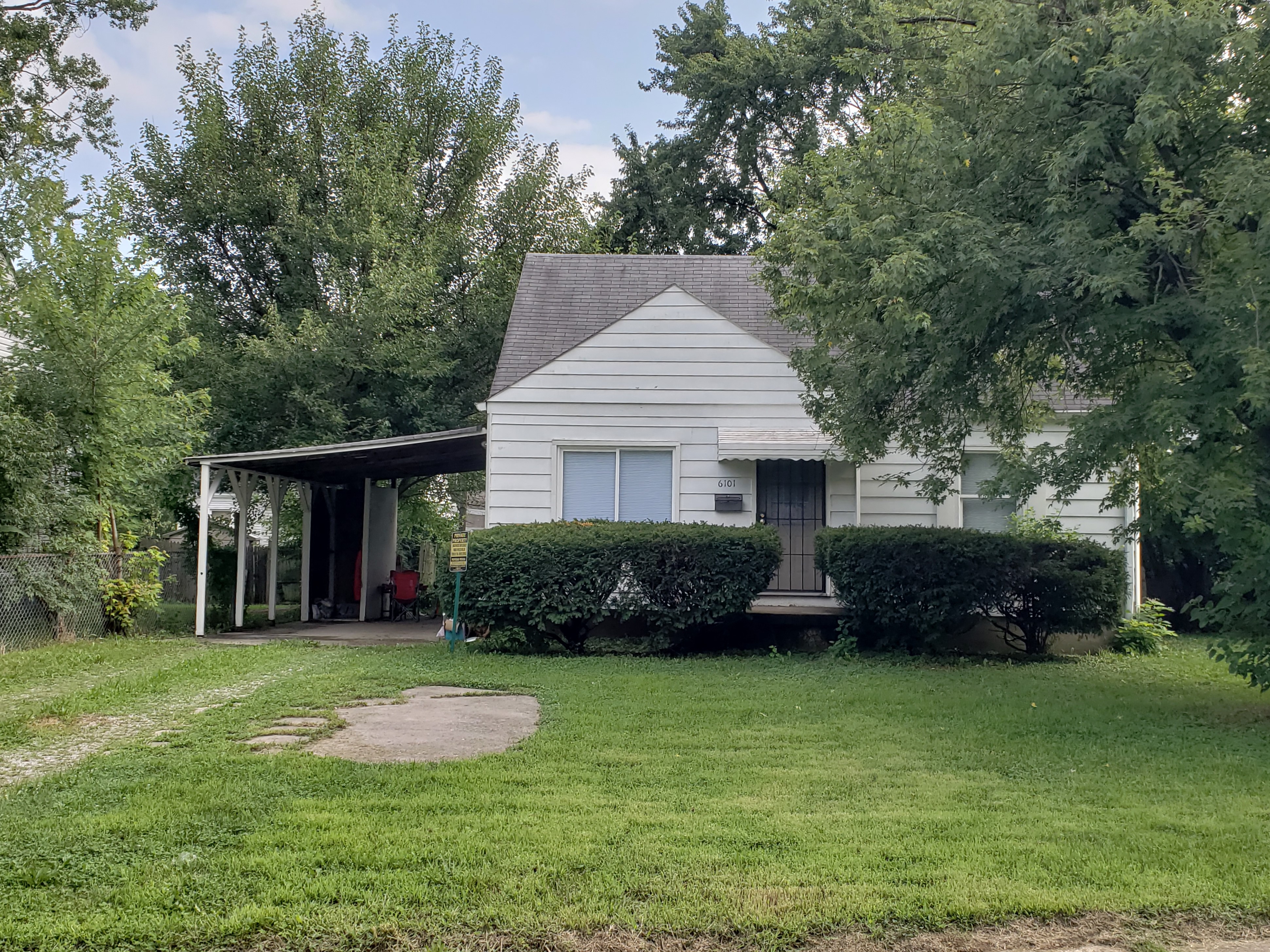 6101 East 25th Street