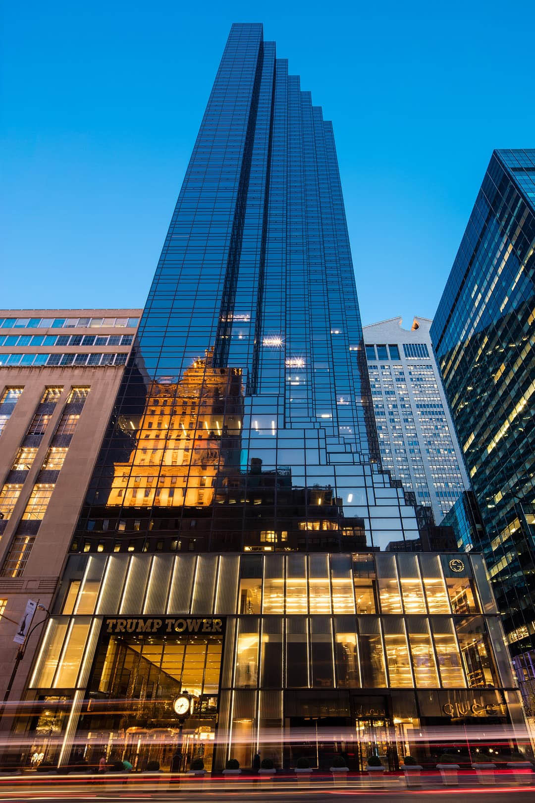 Building 1466 Trump Tower | Pool Condos in NYC for Sale