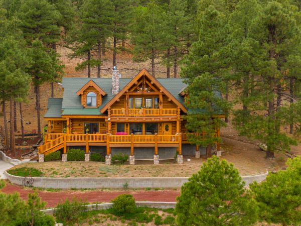 12690 Rustic Cabin TRL, Parks, AZ 86018