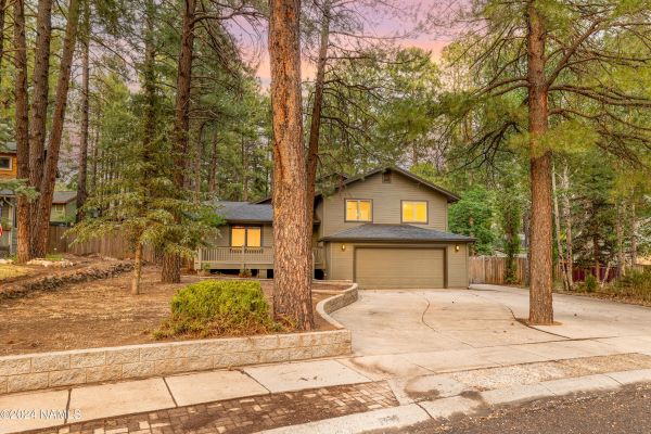 1445 W Melissa Drive Flagstaff, AZ 86005