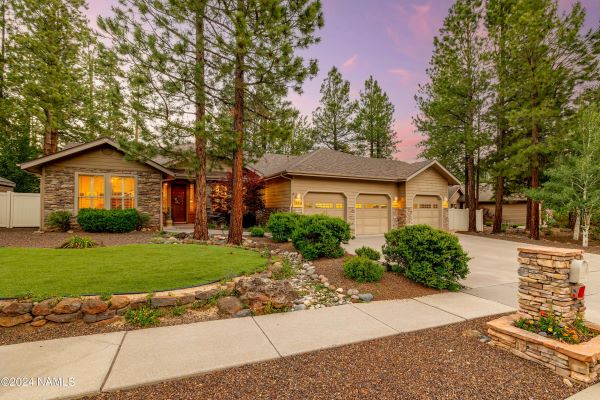 2394 W Blue Willow Road, Flagstaff, AZ 86001
