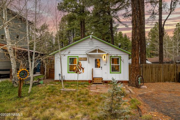 419 Kiowa Flagstaff, AZ 86005