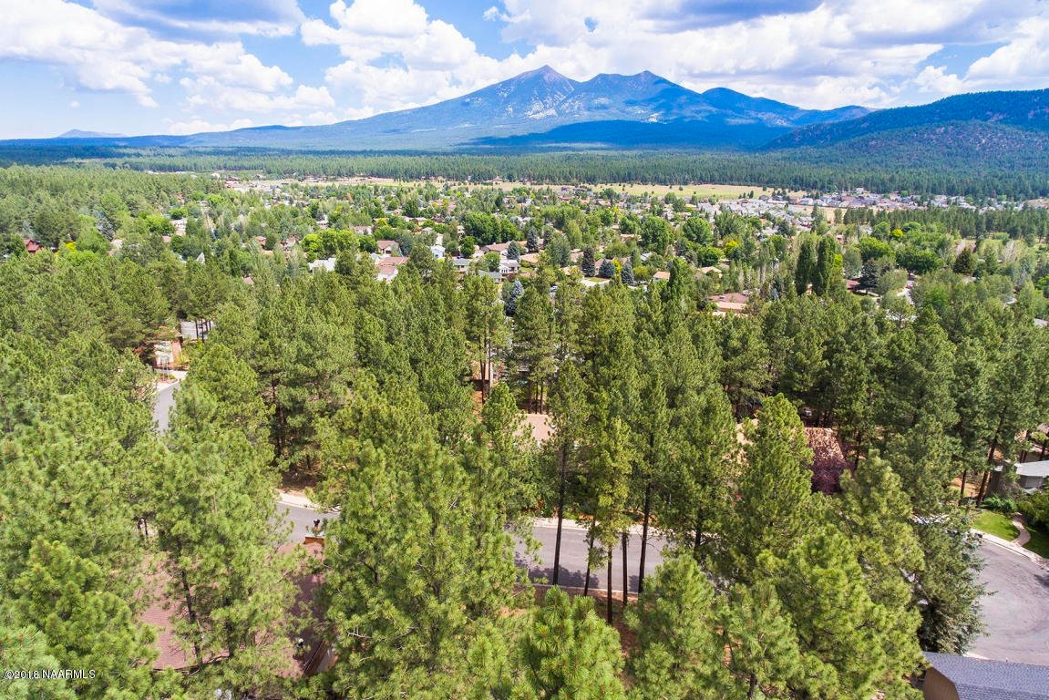 Cheshire and Peak View Flagstaff Real Estate and Homes for Sale