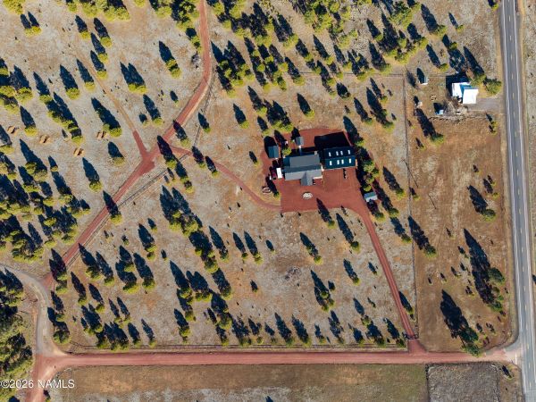 Fully fenced 9-acre horse property with open usable land and mountain views in Northern Arizona