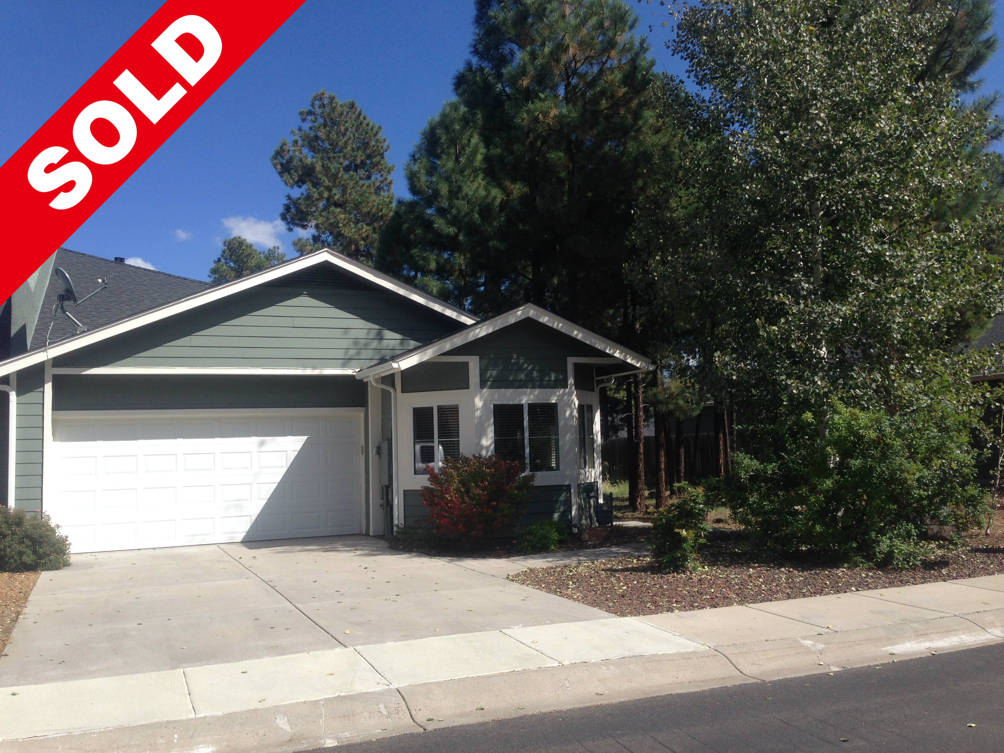 SOLD Rare Boulder Pointe Townhome