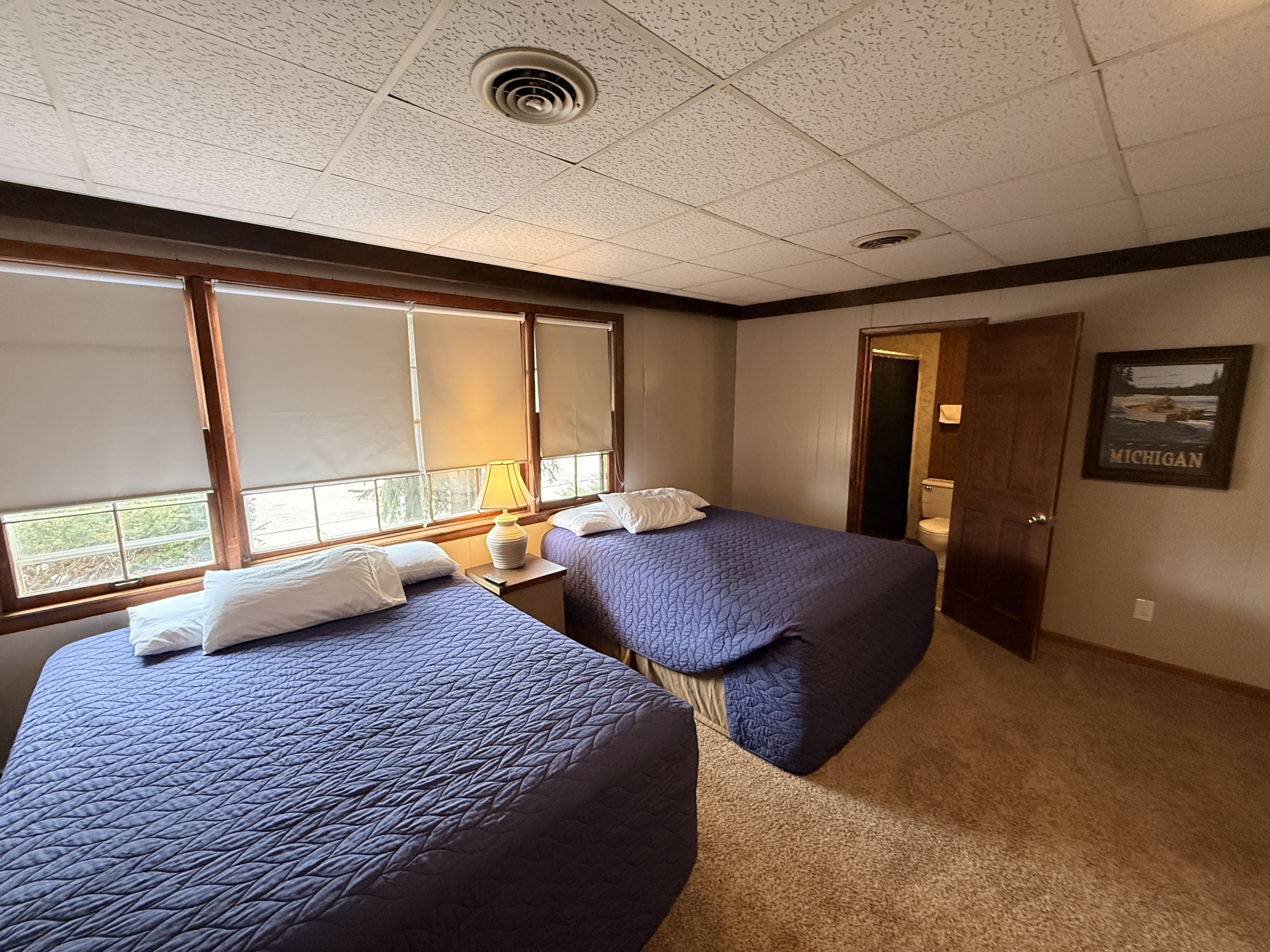 Large guest room at the Lewiston Hotel