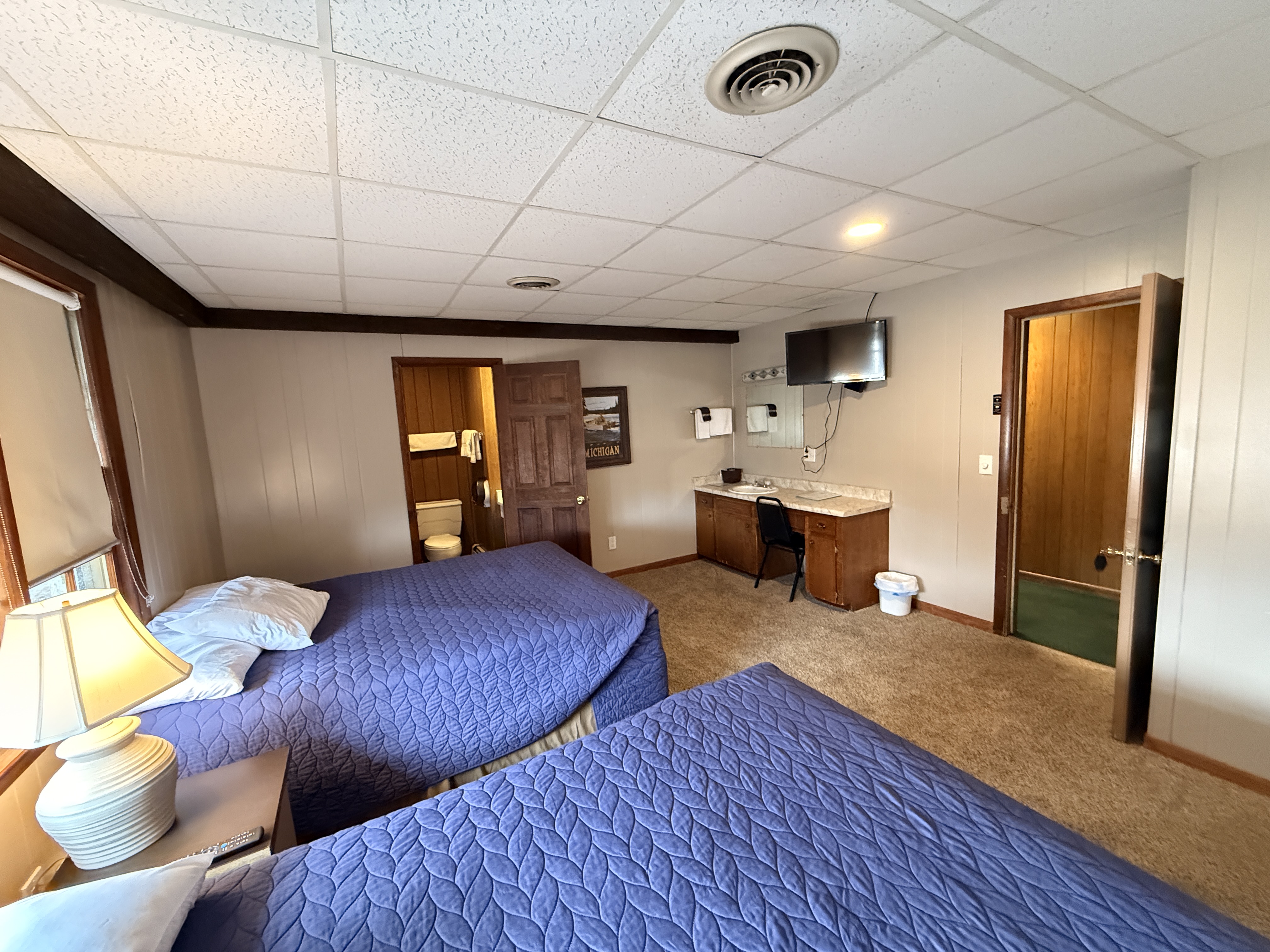 Second large guest room