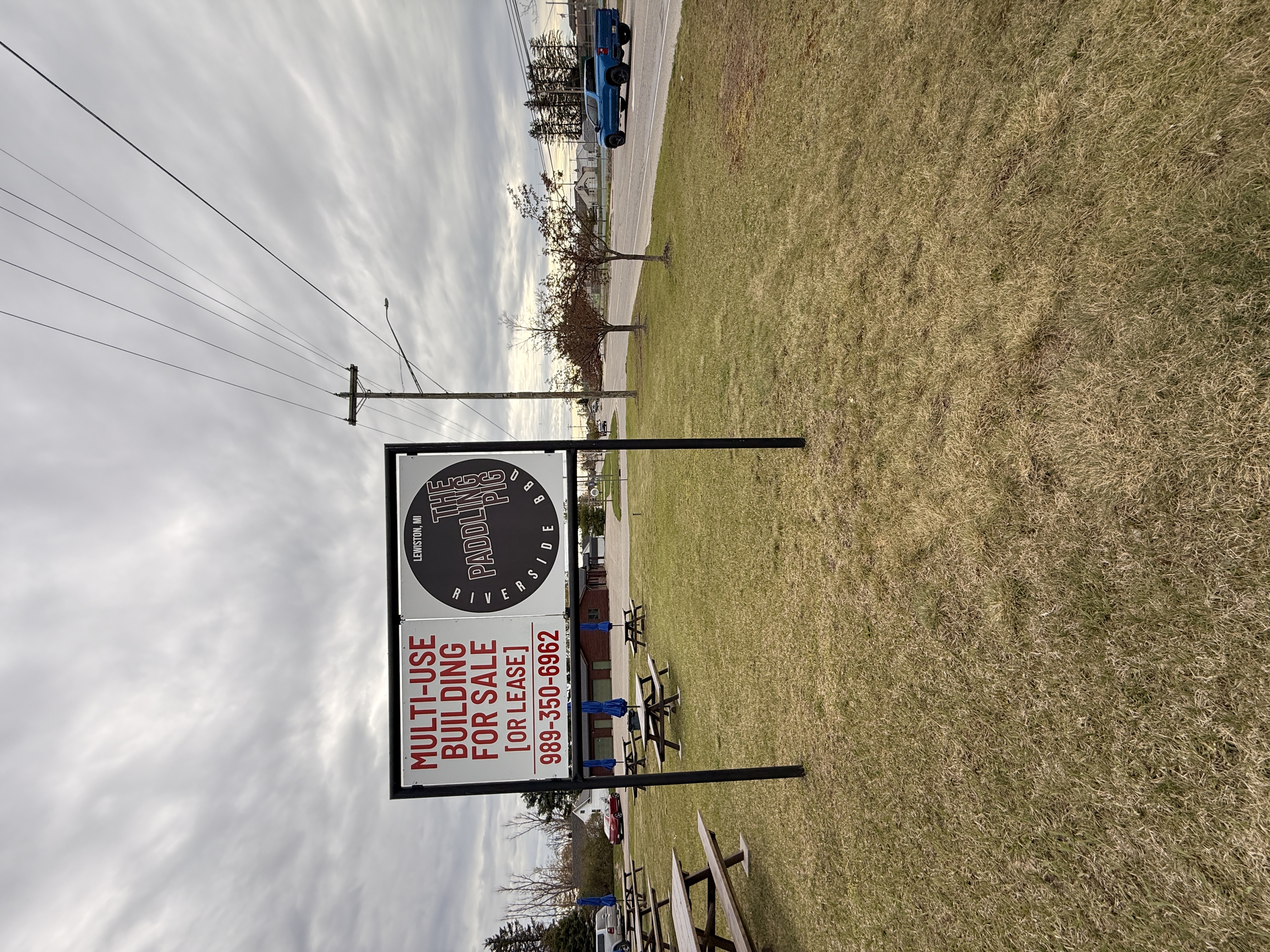 The Paddling Pig sign - Lewiston Northern Michigan