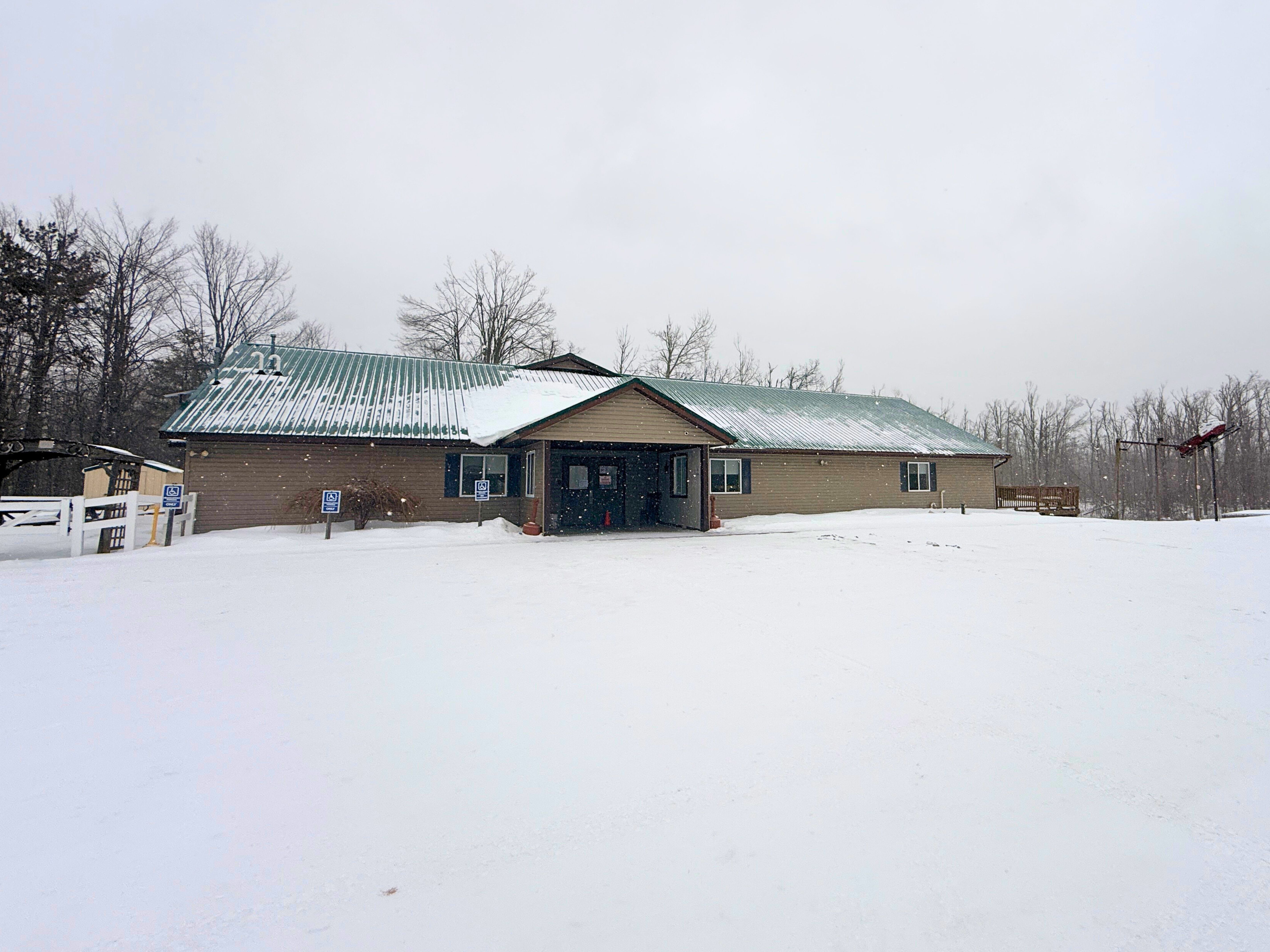 Lewiston Fun Ones Adventure Club building - Huston Real Estate