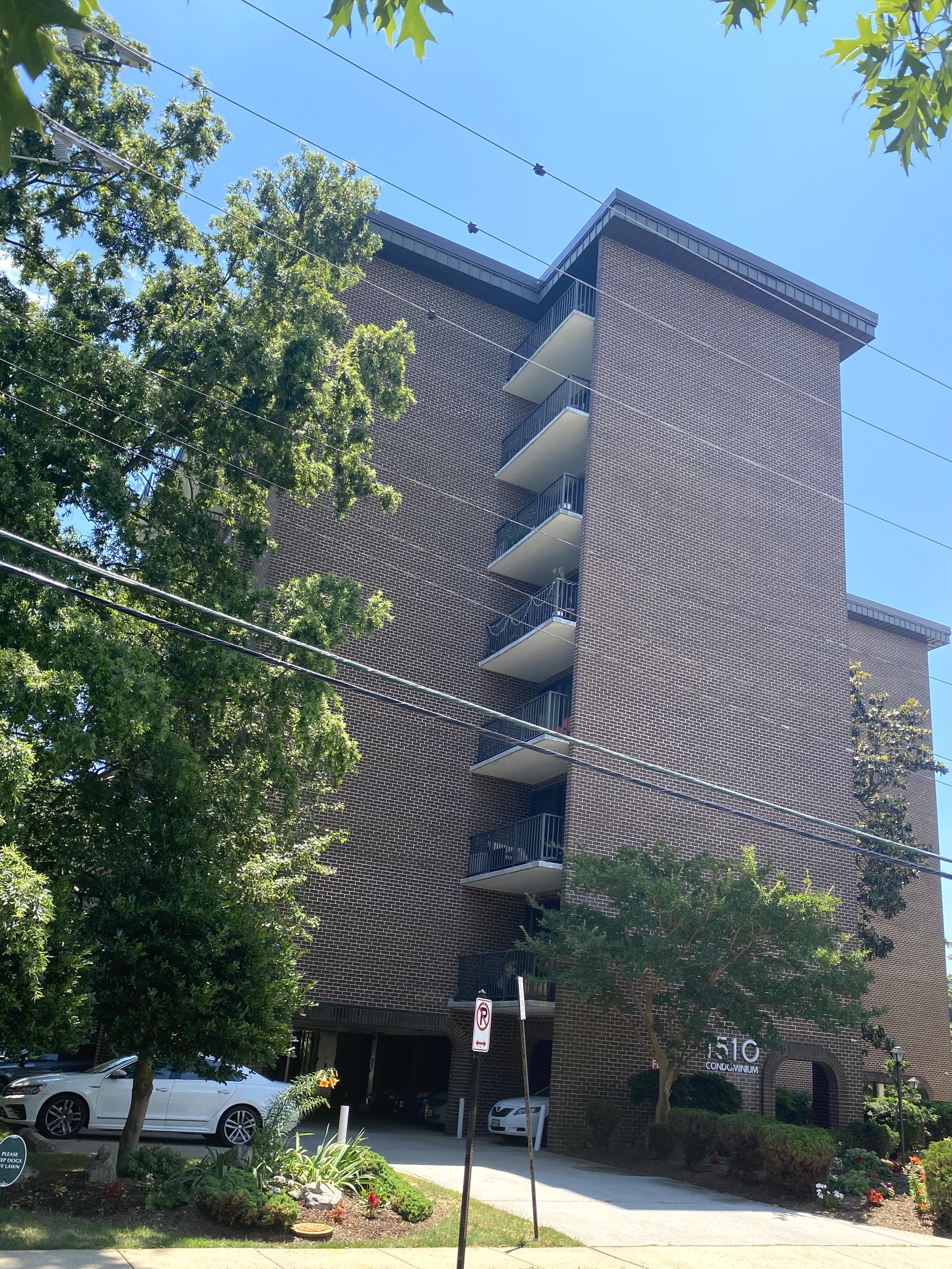 1510 Condos for Sale