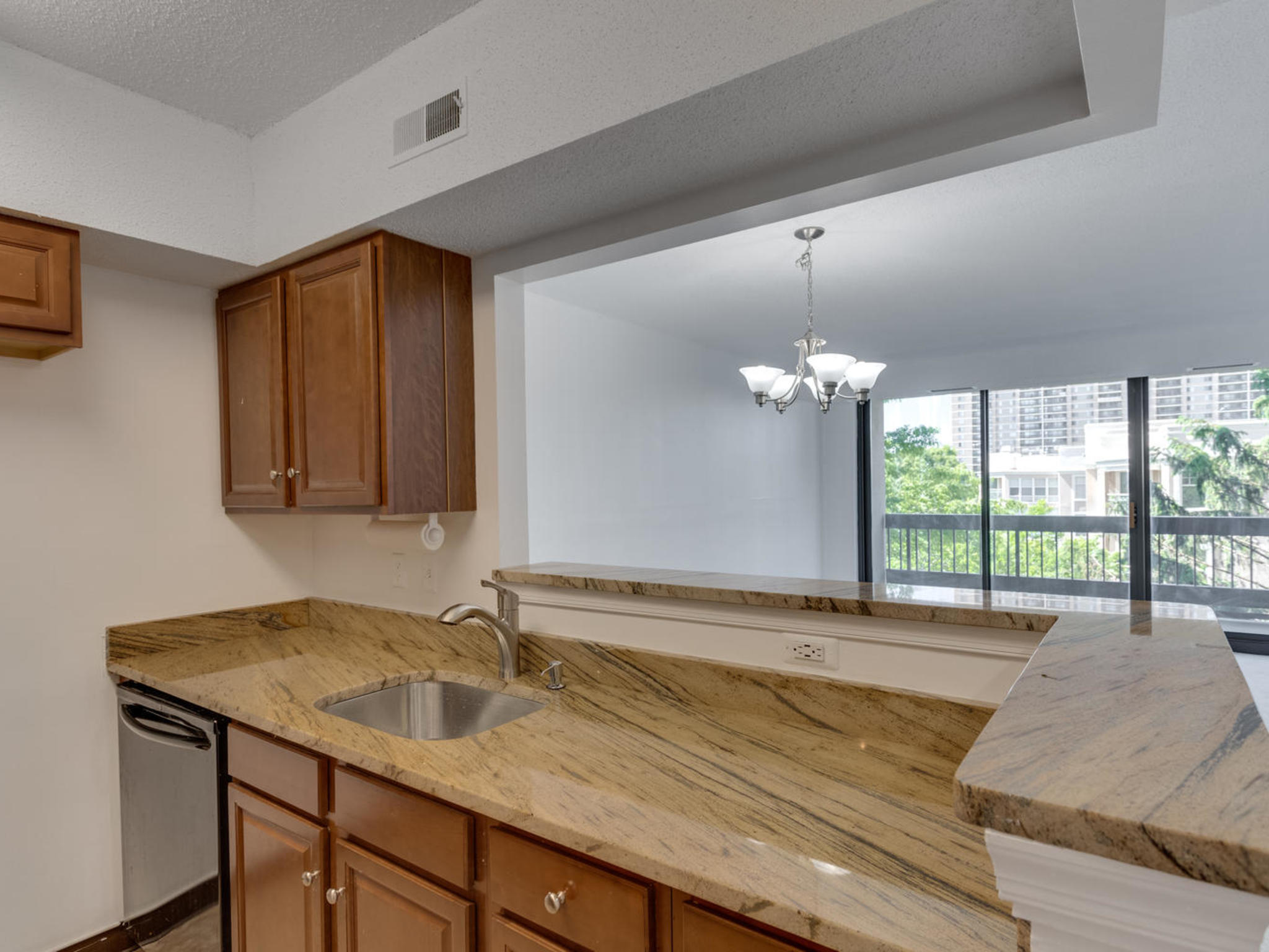 Falls Church Condo For Sale 5505 Seminary Rd., 410N