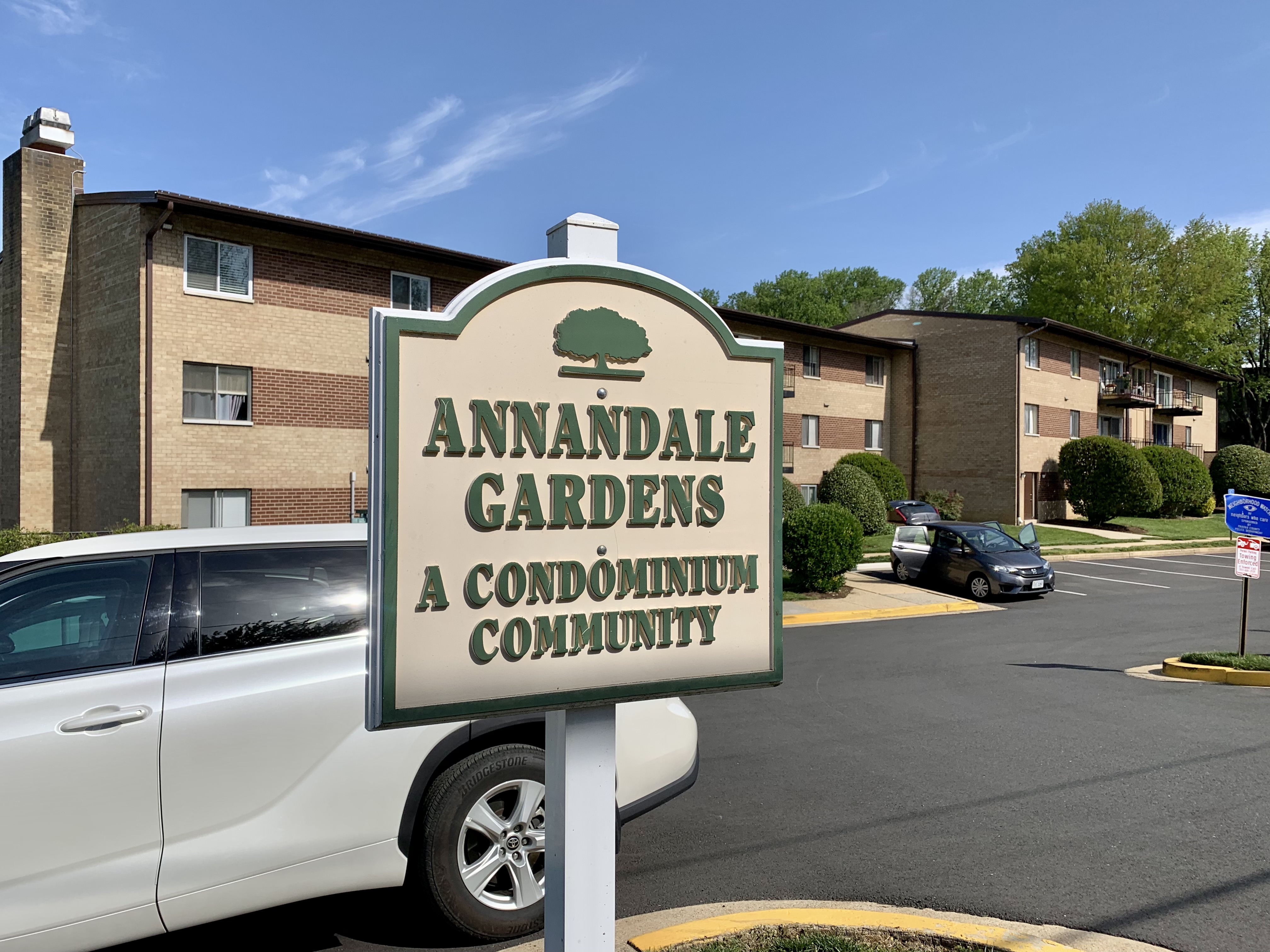 Annandale Gardens Condos for Sale