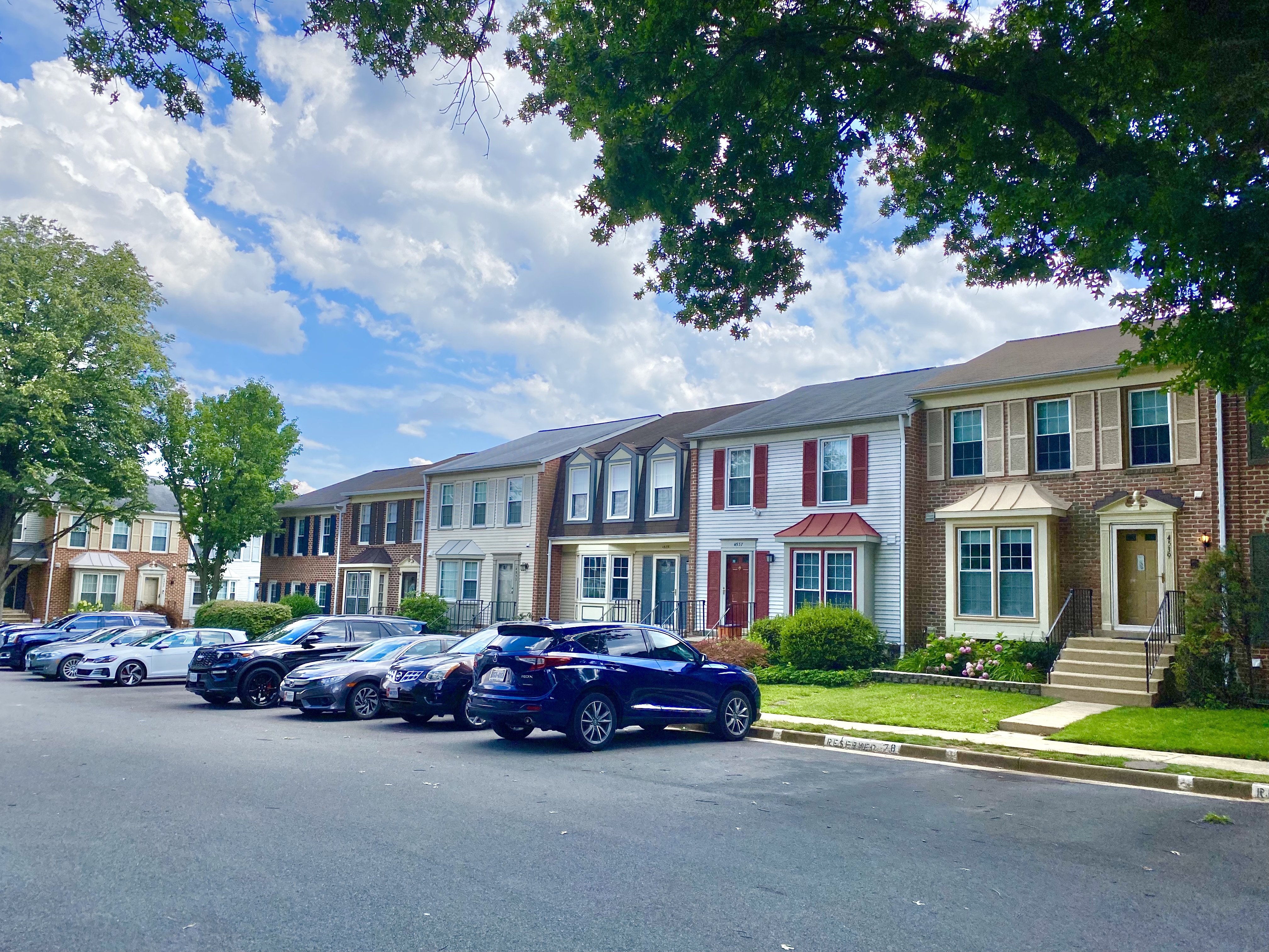 Carr at The Pinecrest Condos for Sale