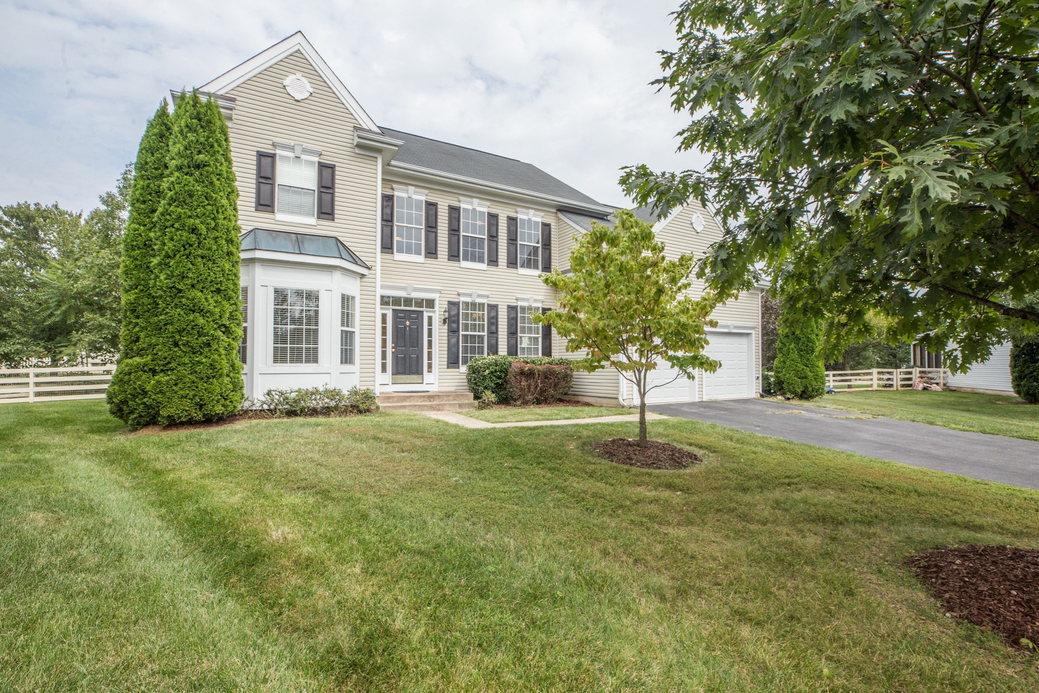 Round Hill VA Home for Sale 35790 Chapel Hill Ct