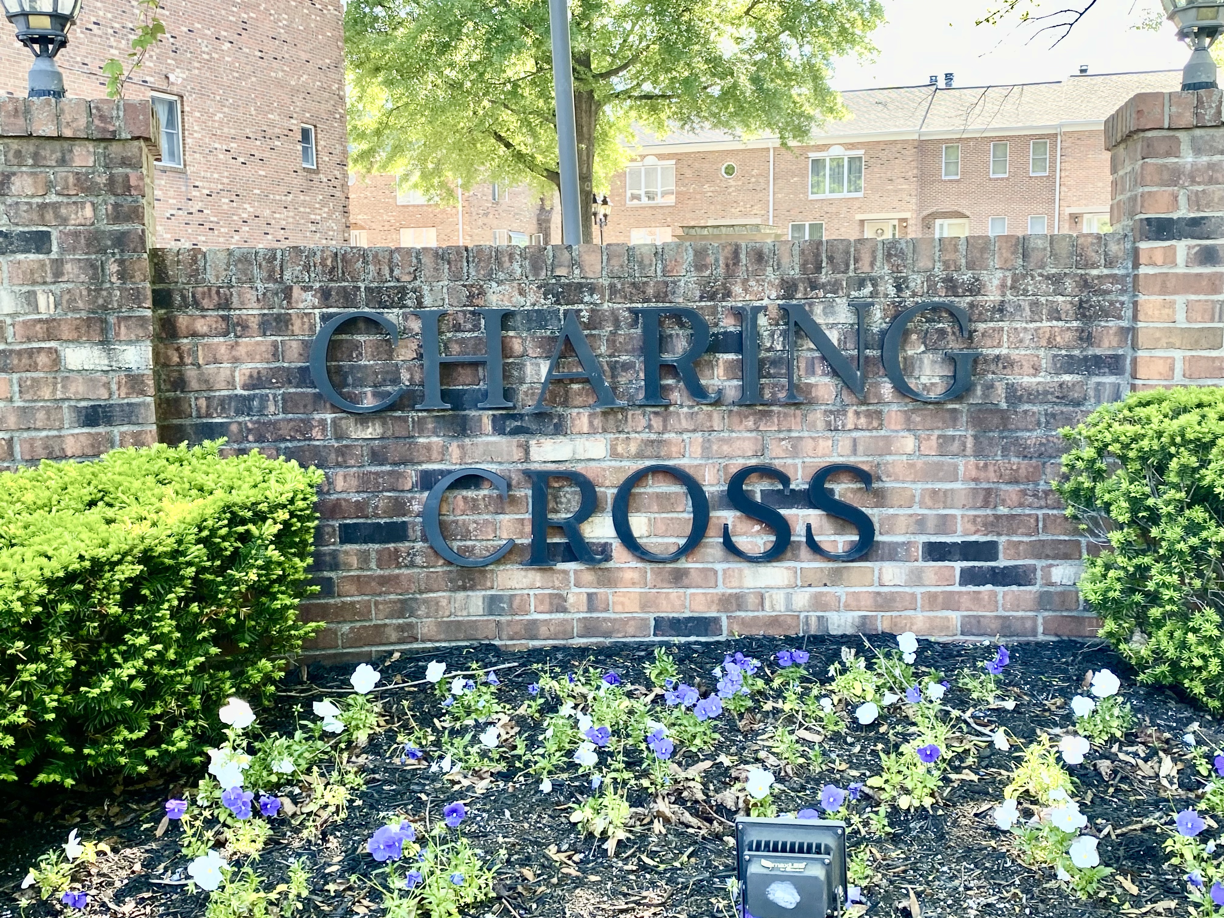 Charing Cross Condos for Sale