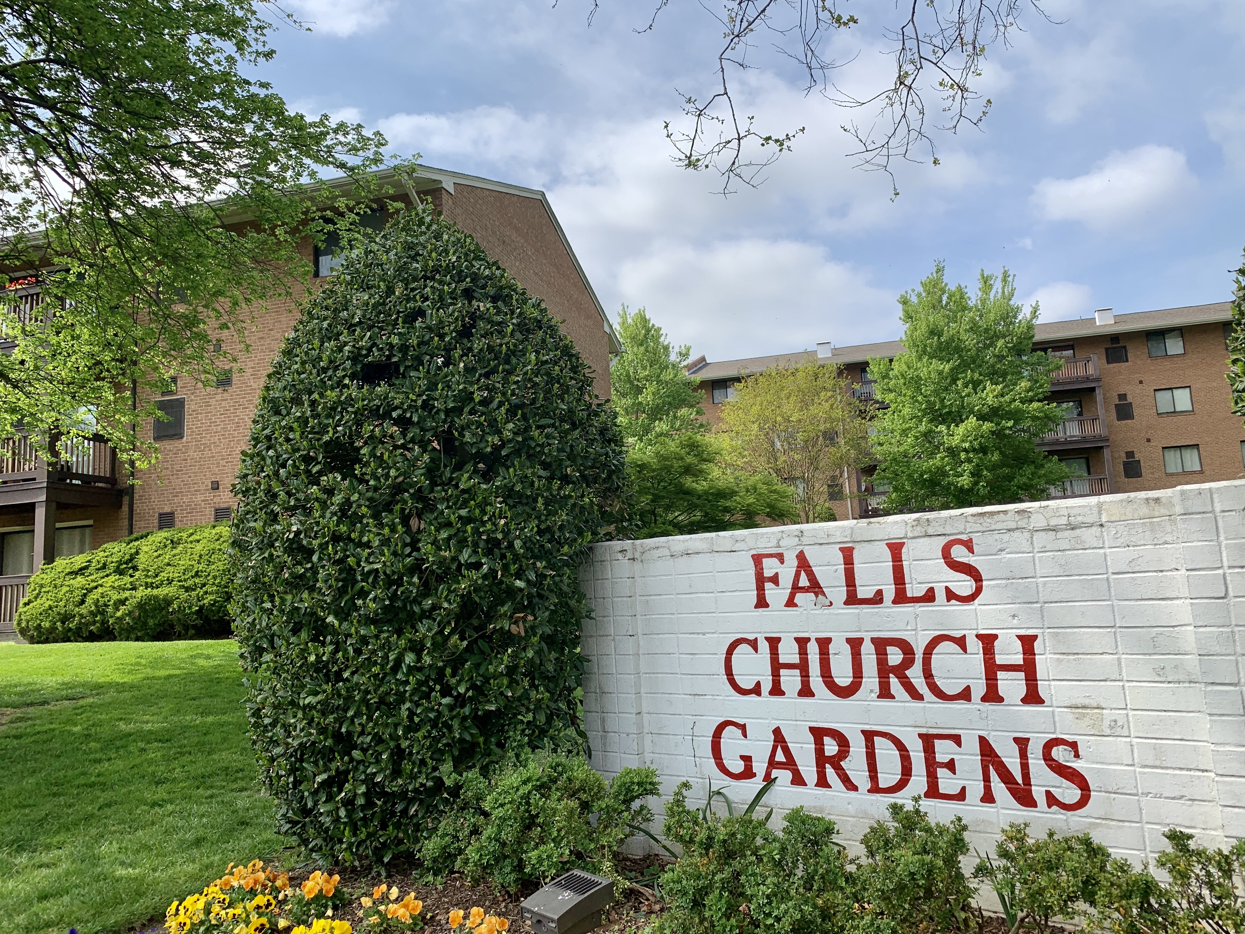 Falls Church Gardens Condos for Sale