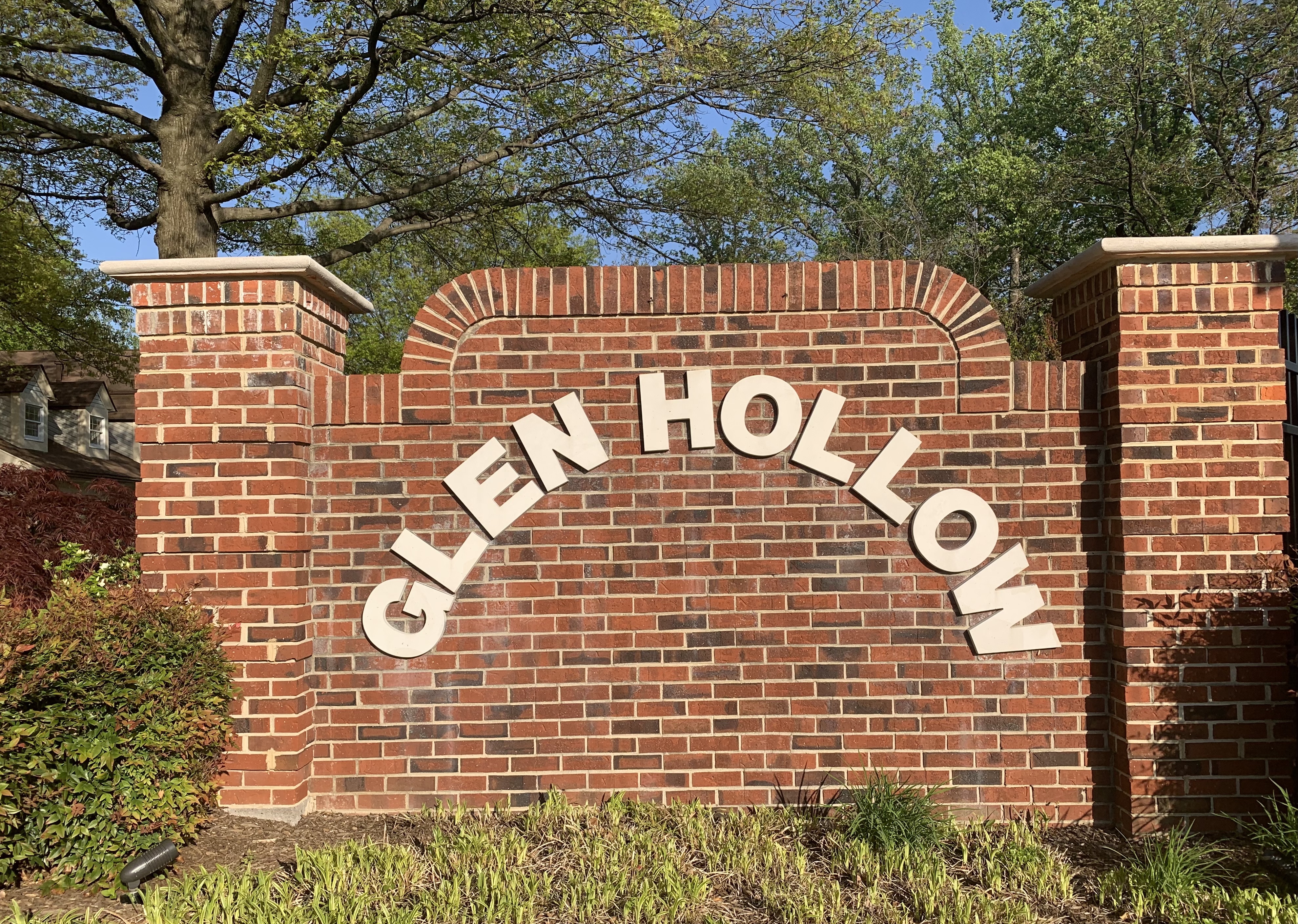 Glen Hollow Condos for Sale