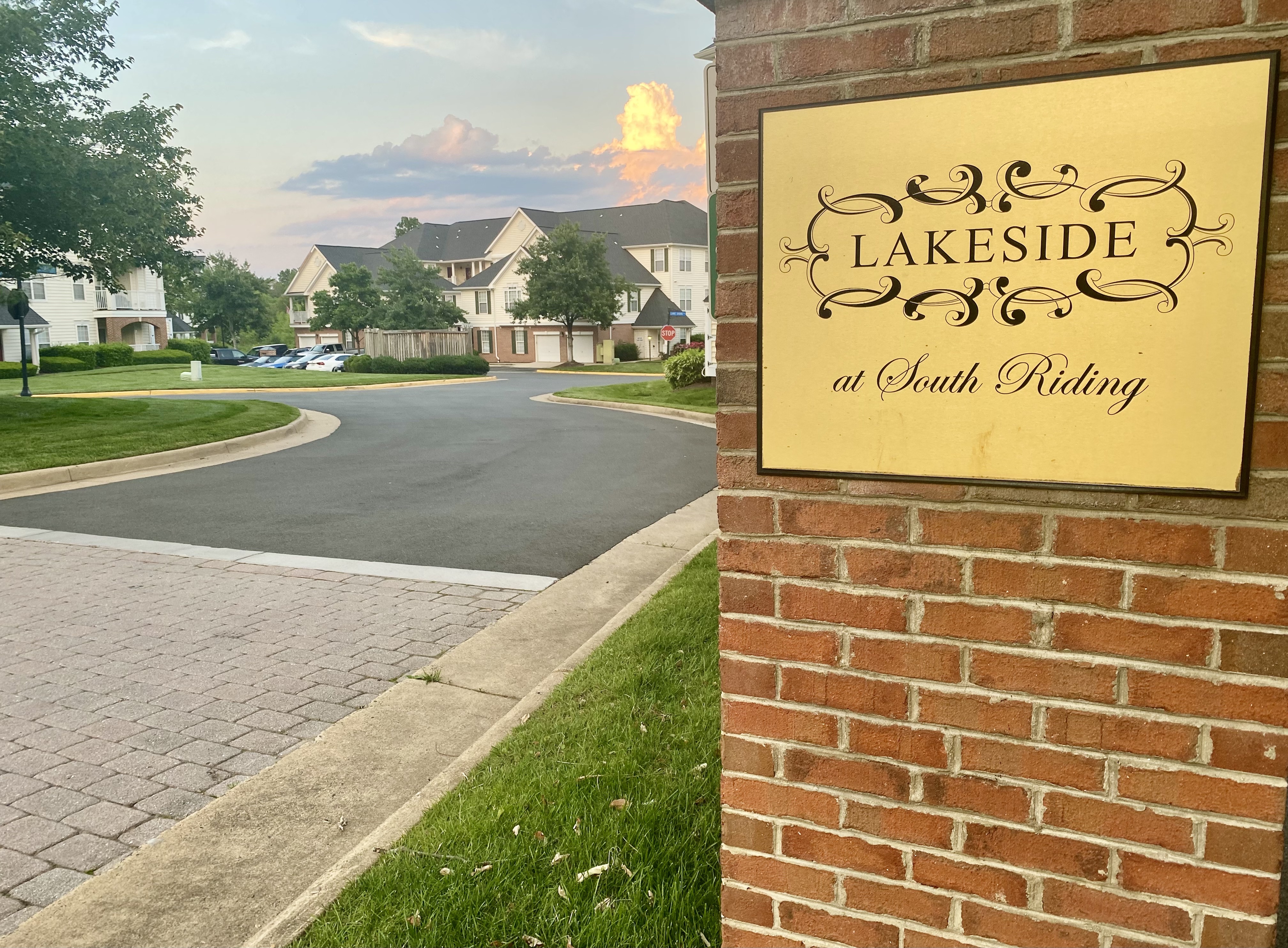 Lakeside at South Riding Condos for Sale