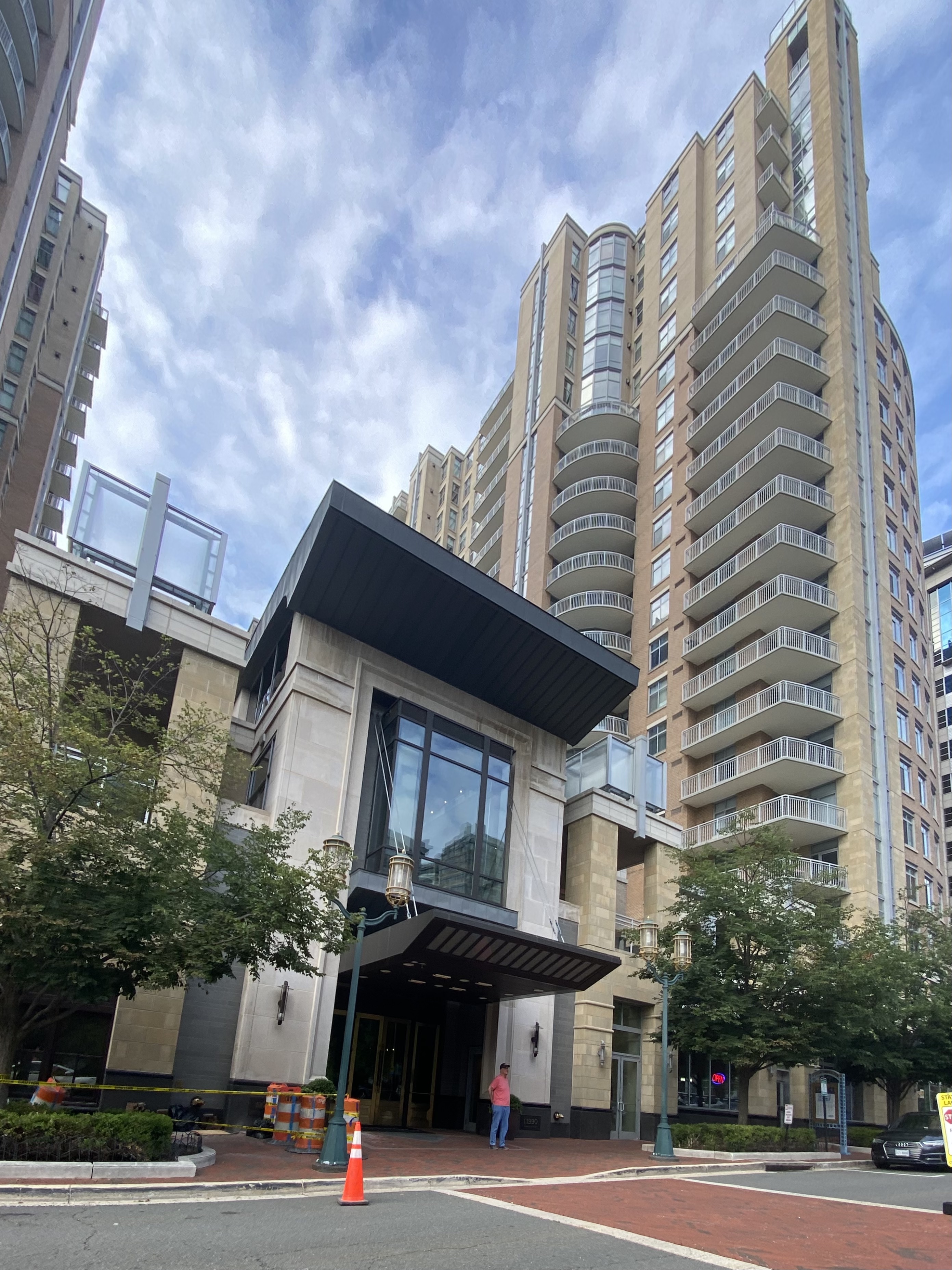 Midtown at Reston condos for Sale