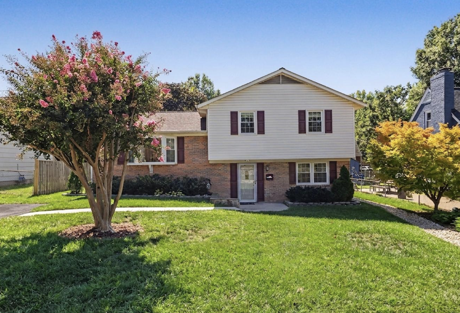 Just Listed! 4710 7th St S Arlington
