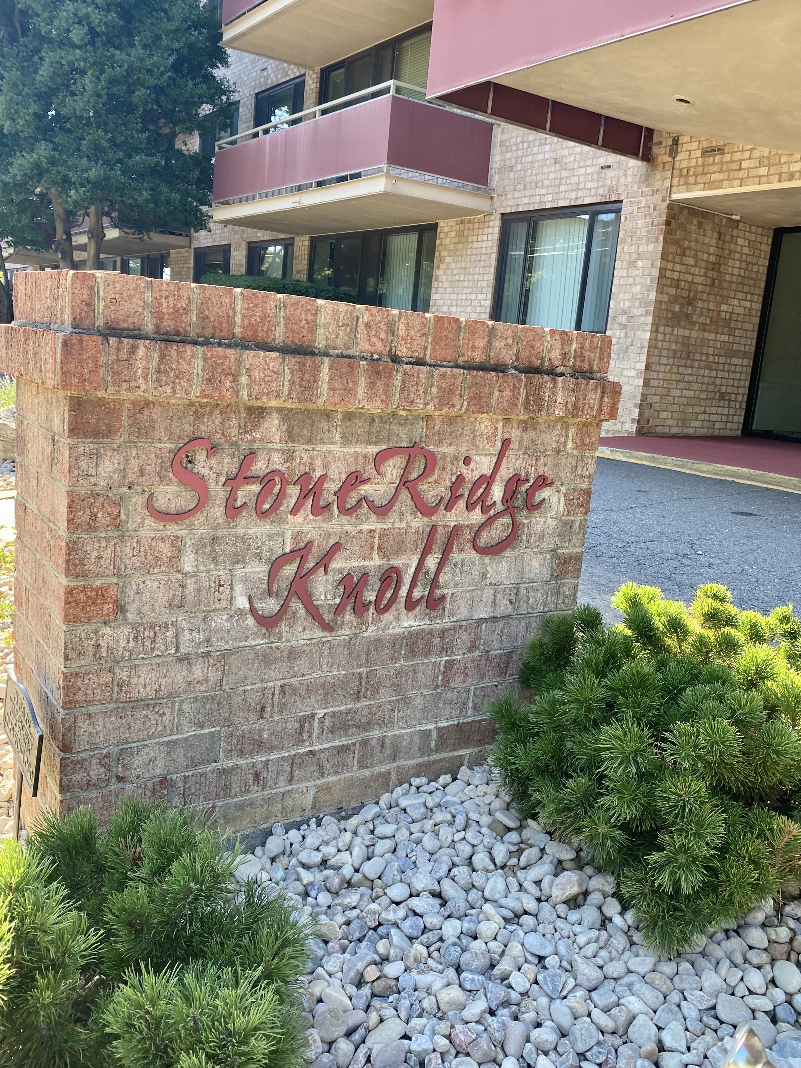 Stoneridge Knoll Condos for Sale