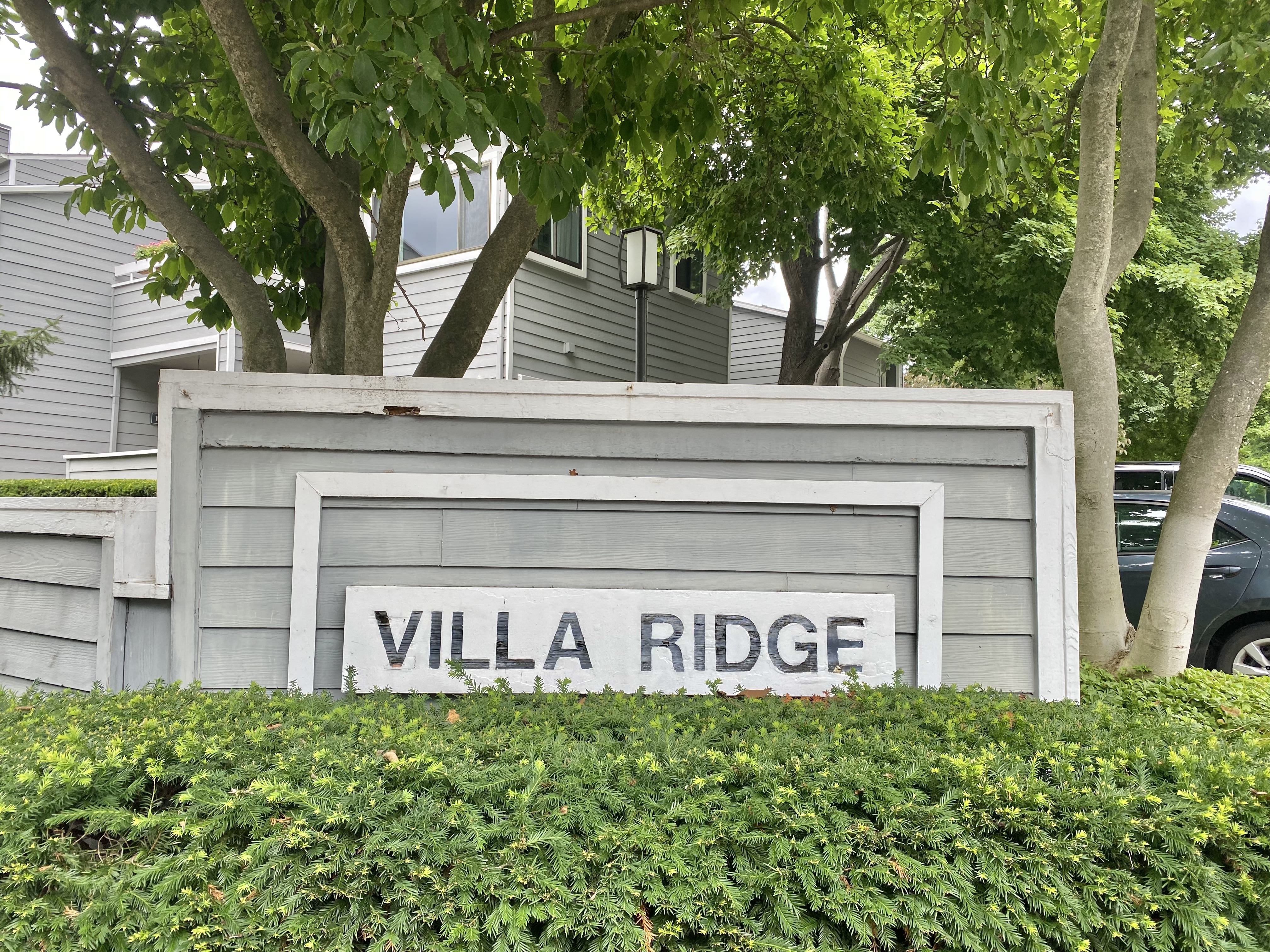 Villa Ridge Condos for Sale