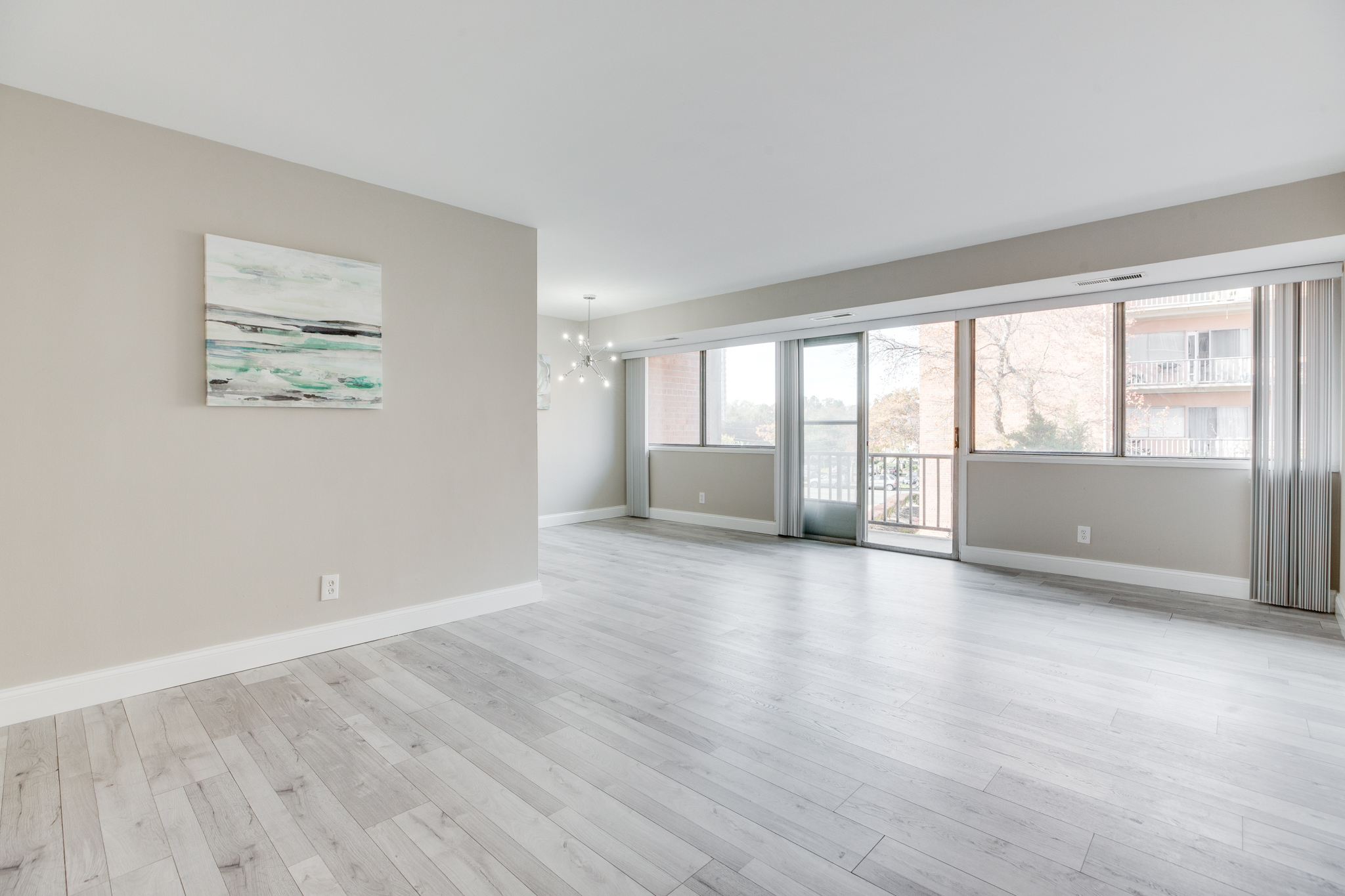 Alexandria VA Condo for Sale 5851 Quantrell Ave, Unit 208