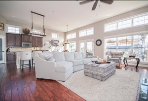 hyde park condos for sale