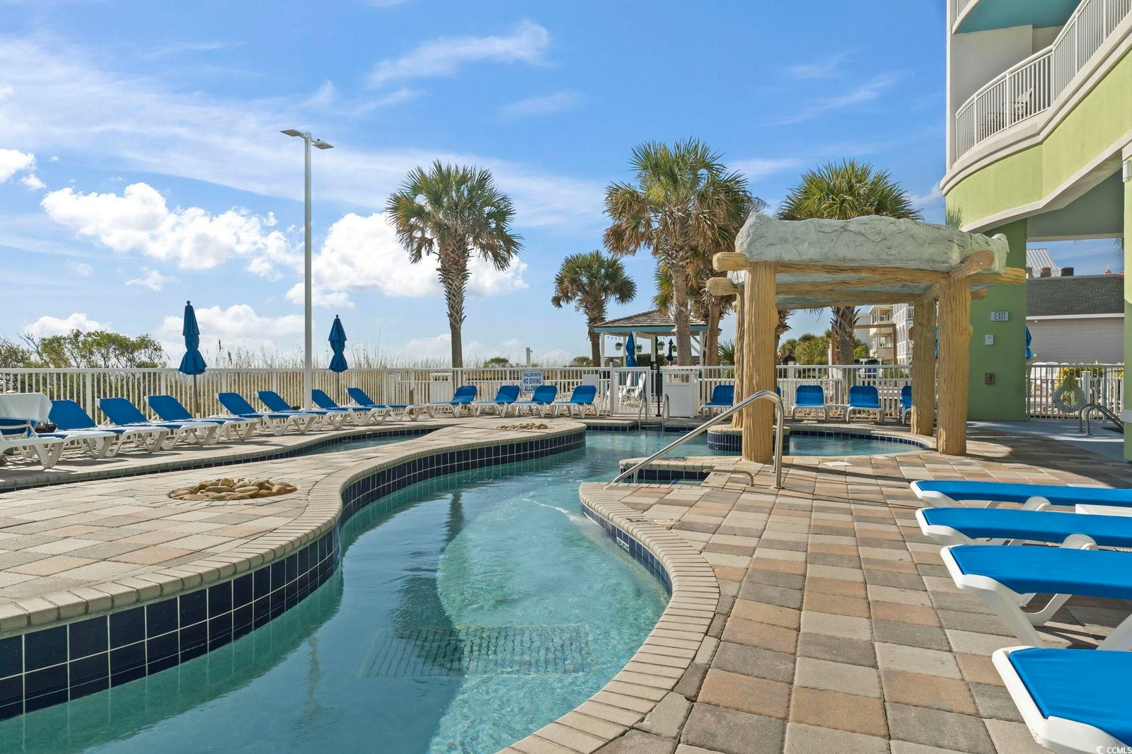 Oceanfront Pool/Lazy River at Towers on the Grove