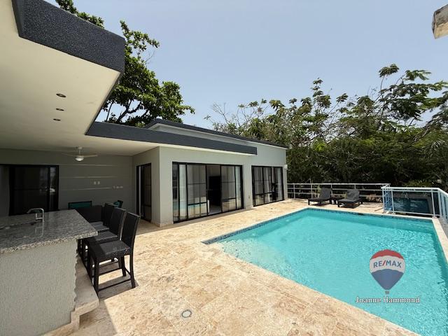 Casa Linda Villa for Sale Pool View