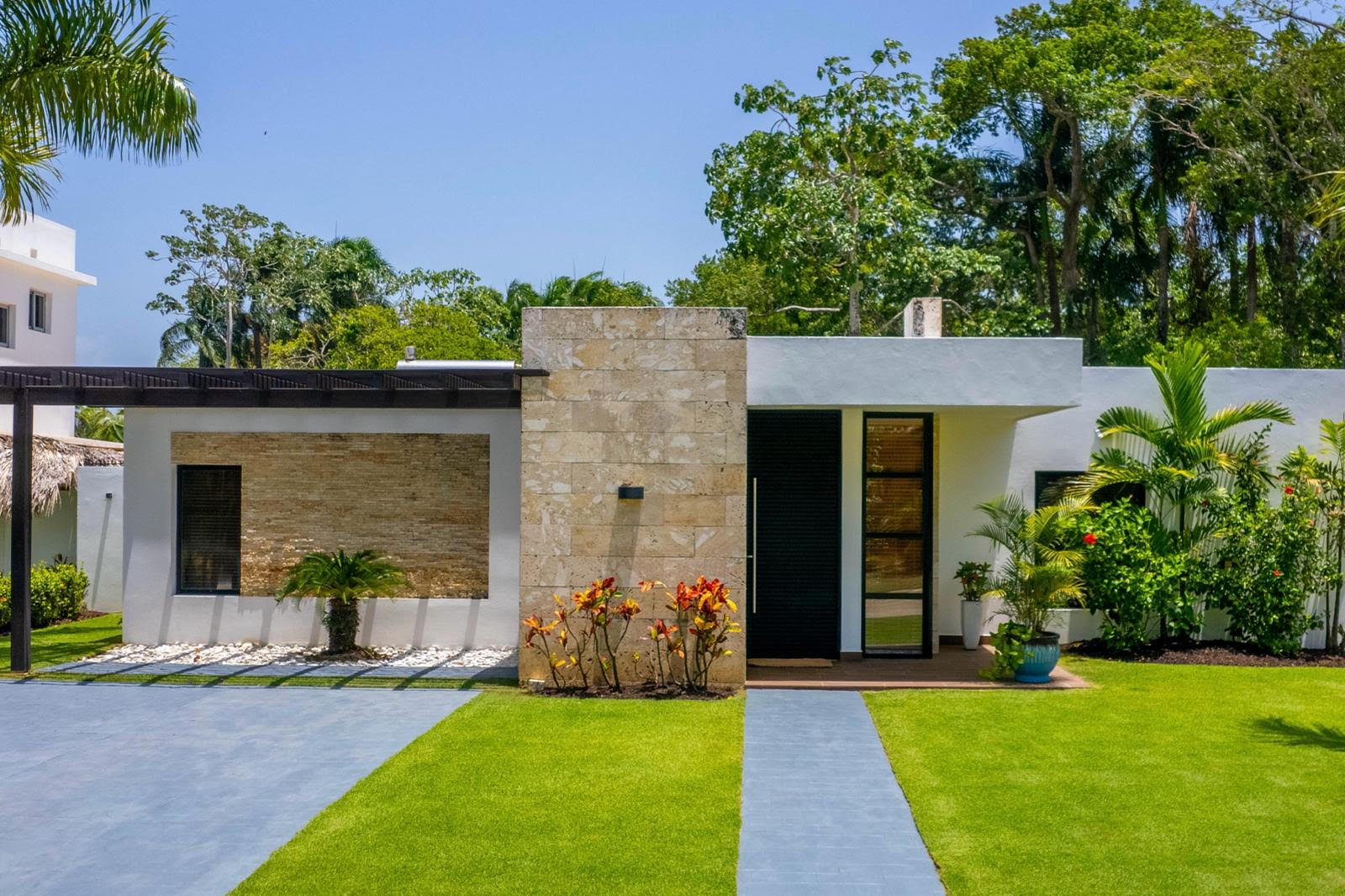 Perla Marina Villa in Cabarete Luxury and Steps to Beach 3 Beds 725,000