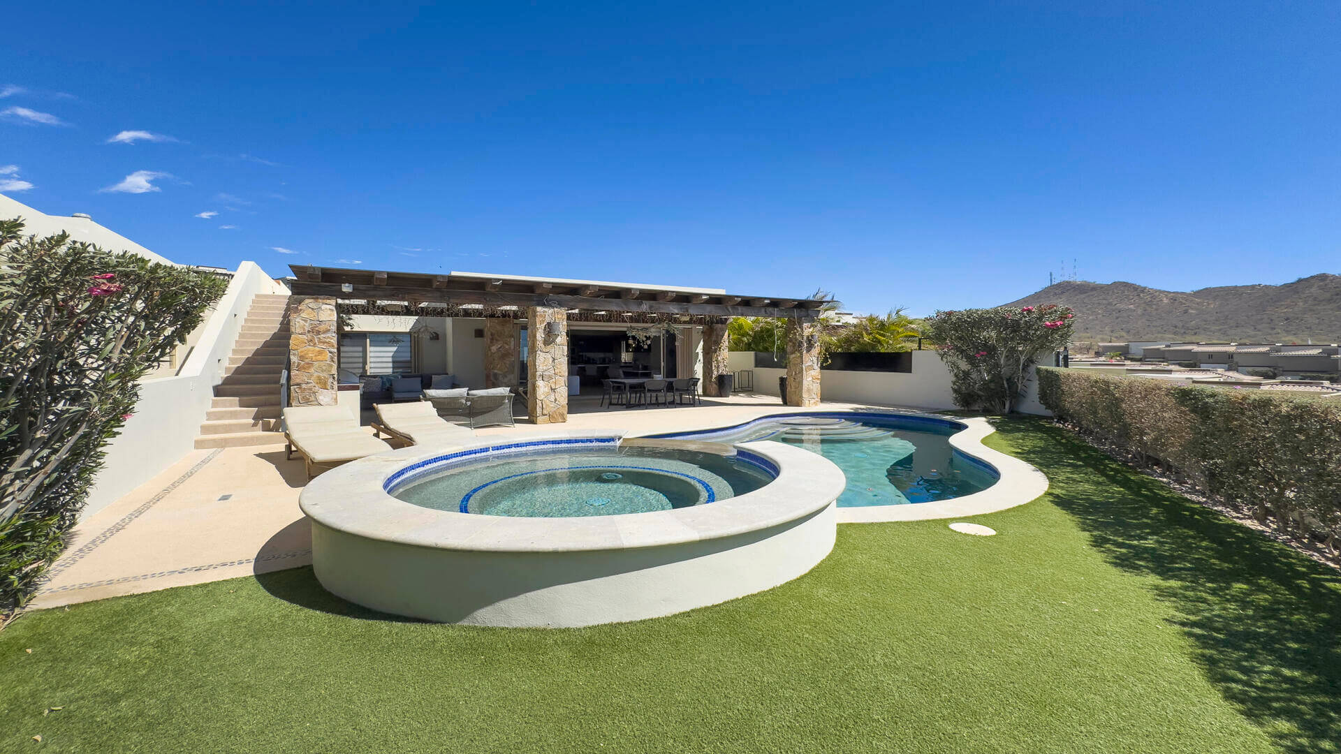 High-End Homes to Own in Cabo San Lucas