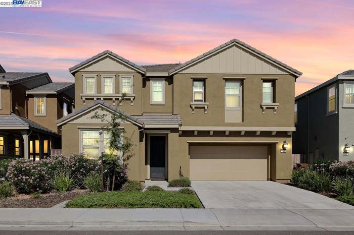 Alvar Homes and Condos for Sale