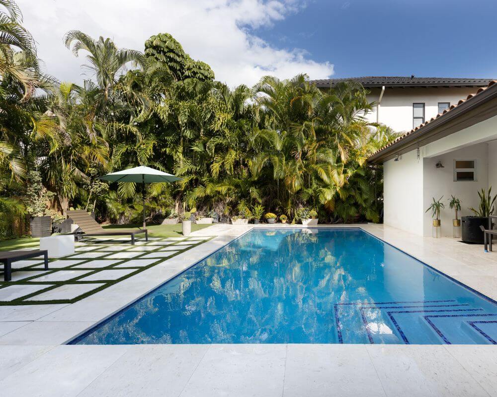 Old Floresta Real Estate