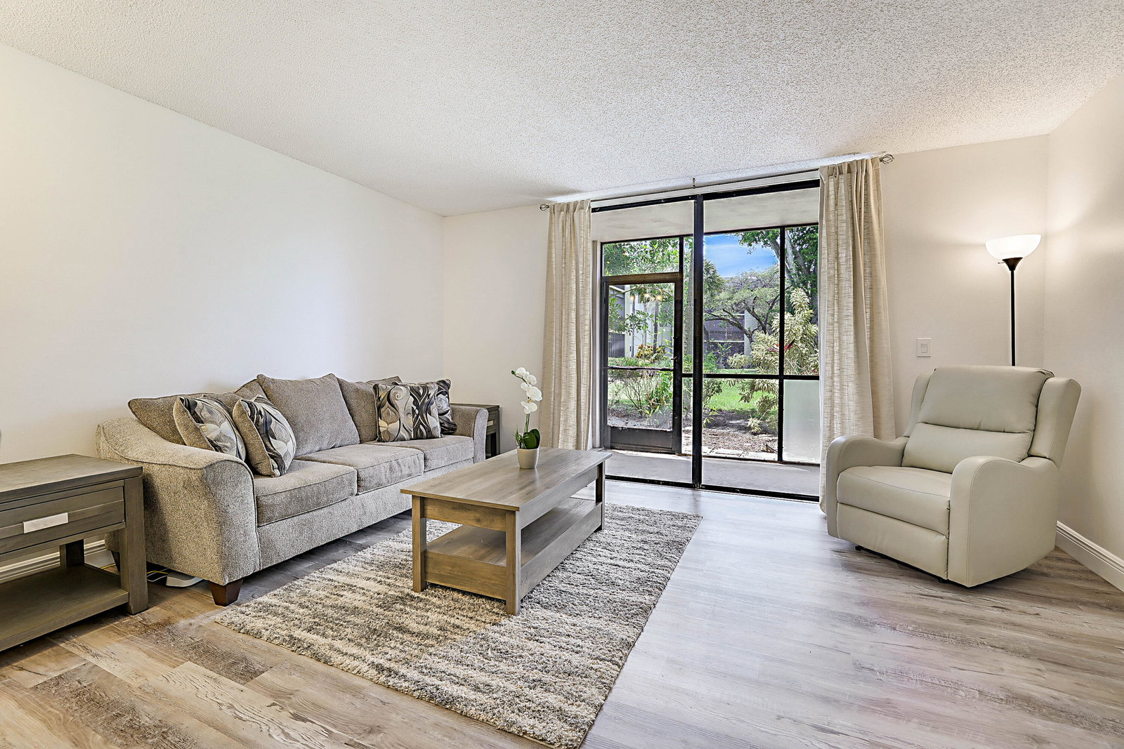 5160 Las Verdes Circle #117, Delray Beach FL - view 2