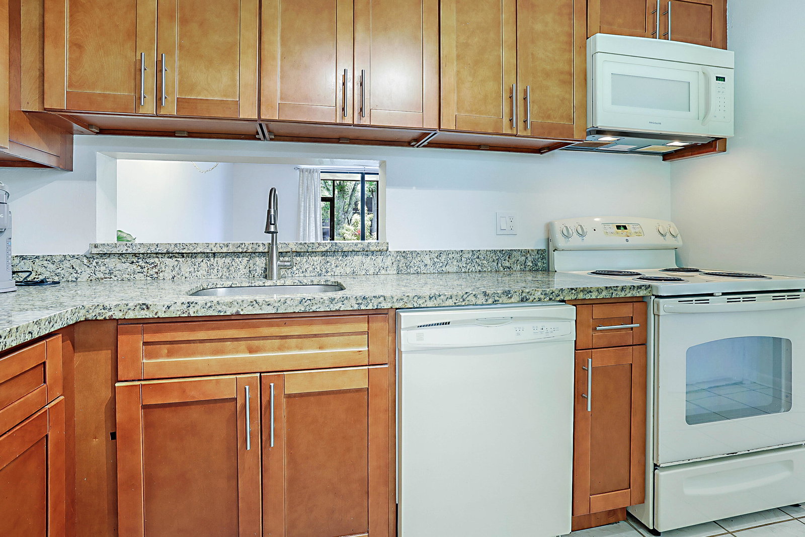5160 Las Verdes Circle #117, Delray Beach FL - view 4