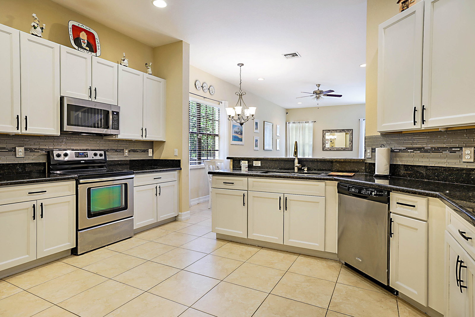 7593 NW 113th Avenue, Parkland FL - view 5