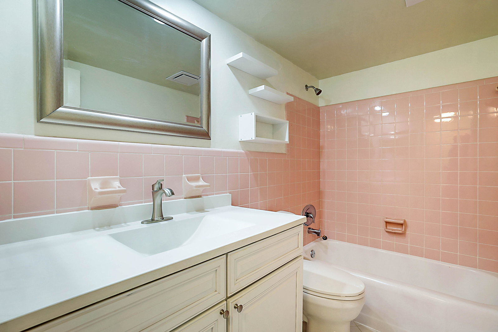 230 N Federal Hwy #305, Deerfield Beach FL - view 9