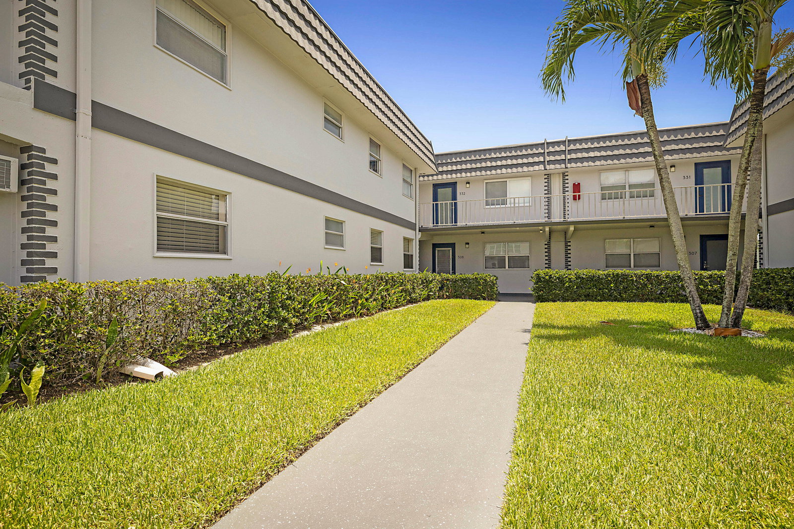 308 Saxony G, Delray Beach FL - view 1