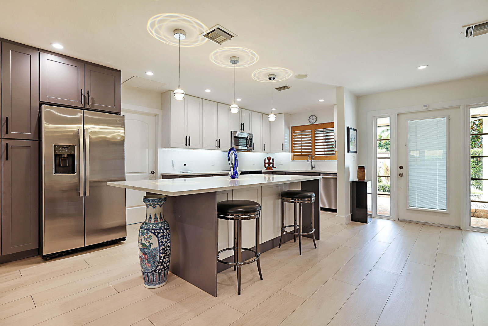 920 SE 17th Street, Deerfield Beach FL - view 2