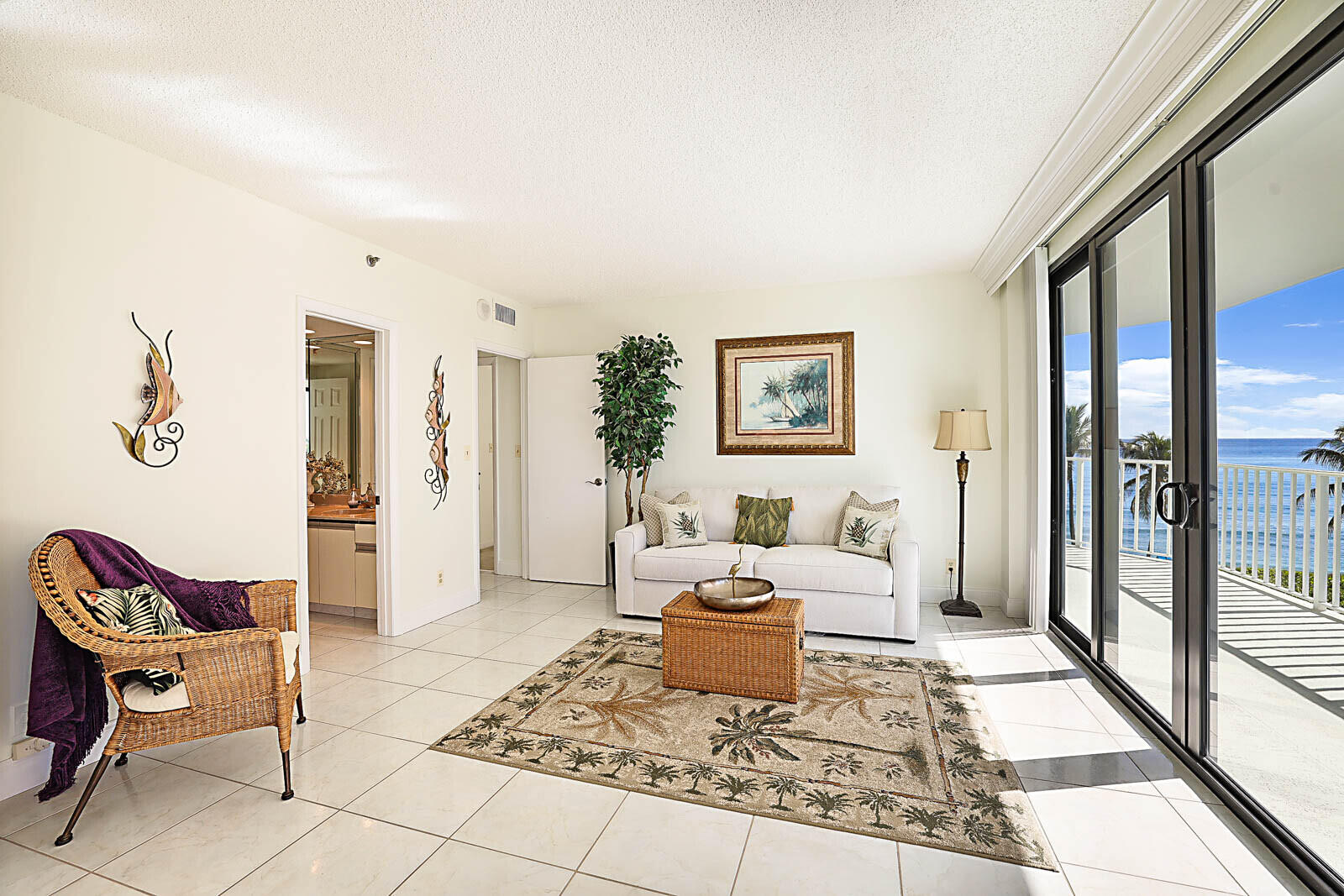 Light-filled living area facing the Atlantic Ocean