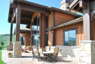 Outdoor Living Area With Morning Sun & Afternoon Shade