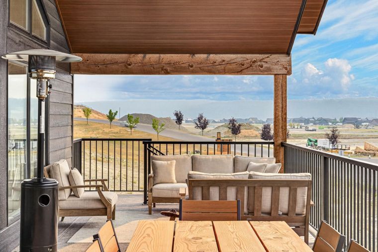 Covered outdoor dining area at 1731 Marina Estates Road