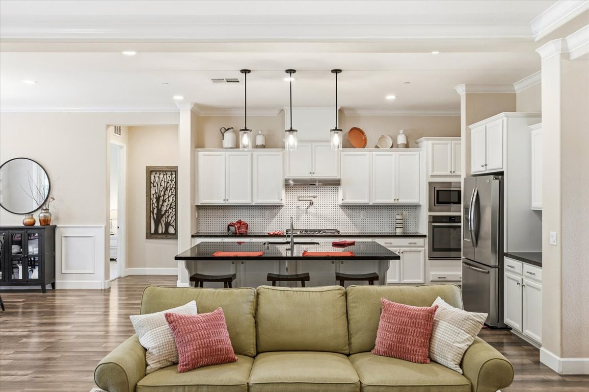Living room of 2059 Keystone Dr, El Dorado Hills, Ca 95762