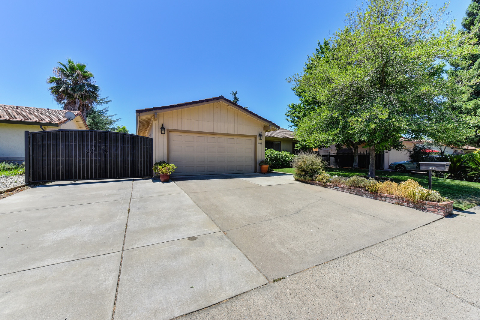 Carmichael Home In Contract Realtor In Carmichael CA